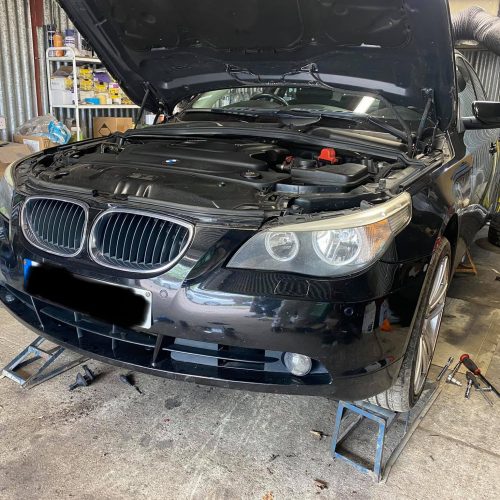 BMW 5 Clutch and flywheel replacement 1