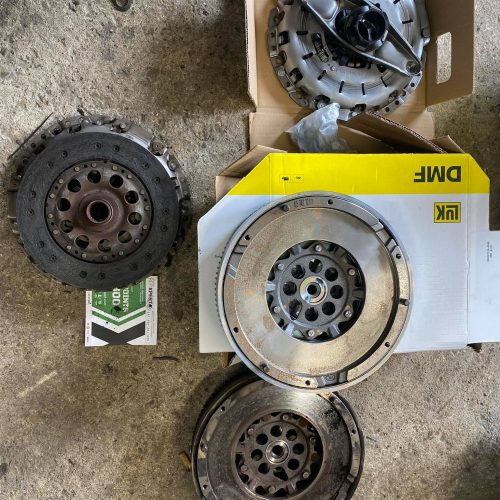 BMW 5 Clutch and flywheel replacement 3