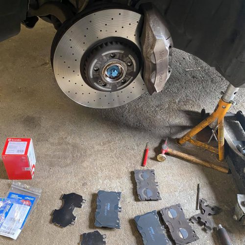 Mercedes Benz GLC Front & Rear brake pads replacement 3