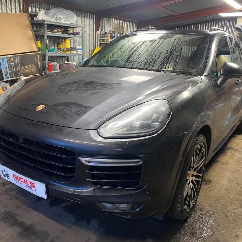 Porsche Cayenne Full 3 stage body polishing 6