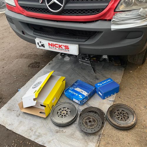 Mercedes Sprint clutch and flywheel